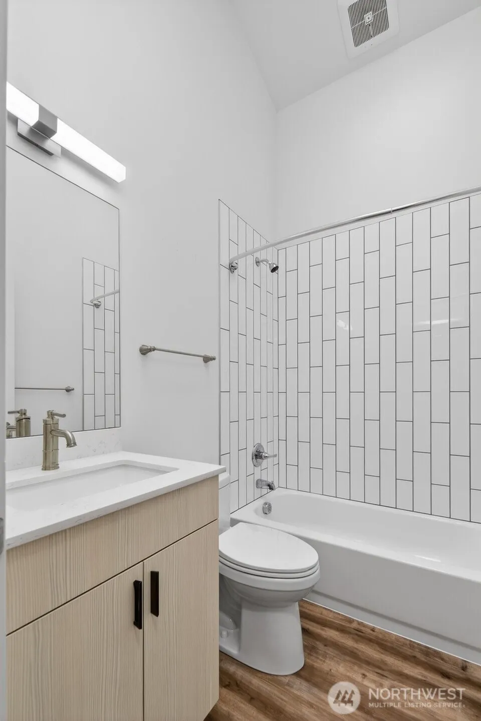 Property photo for 17985 W Columbia Street, Monroe photo 32