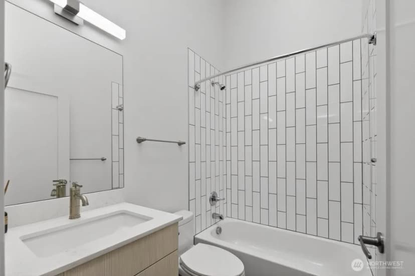 Property photo for 17985 W Columbia Street, Monroe photo 31