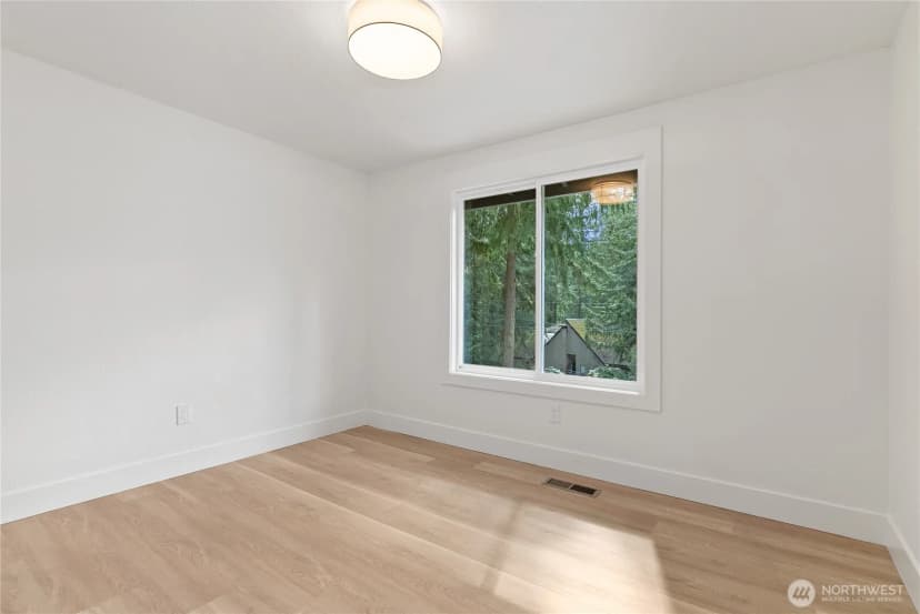 Property photo for 9419 31st Street Ct E, Edgewood photo 22