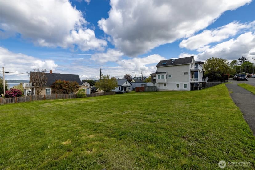 Property photo for 2801 N Mccarver Street, Tacoma photo 6