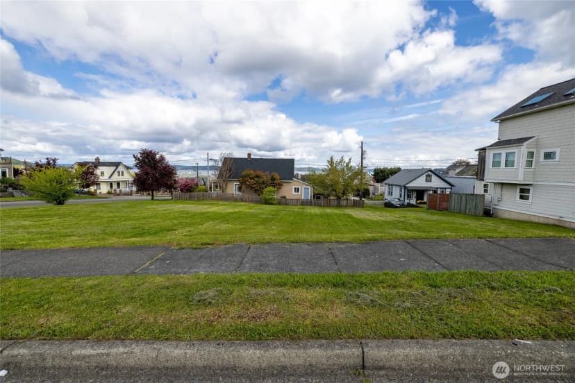 Property photo for 2801 N Mccarver Street, Tacoma photo 4