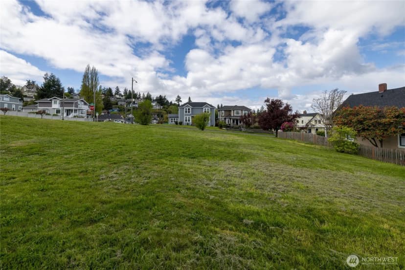 Property photo for 2801 N Mccarver Street, Tacoma photo 11