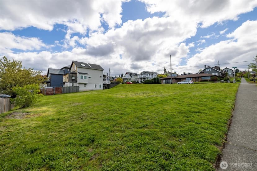 Property photo for 2801 N Mccarver Street, Tacoma photo 8