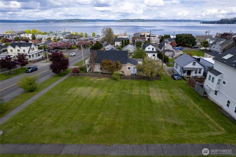 Property photo for 2801 N Mccarver Street, Tacoma photo 13