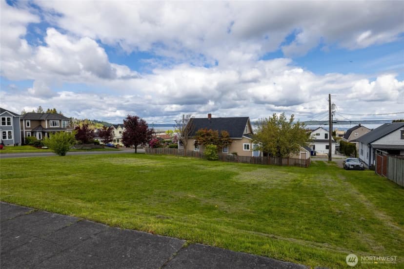 Property photo for 2801 N Mccarver Street, Tacoma photo 3