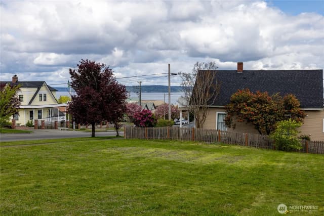 Property photo for 2801 N Mccarver Street, Tacoma photo 5