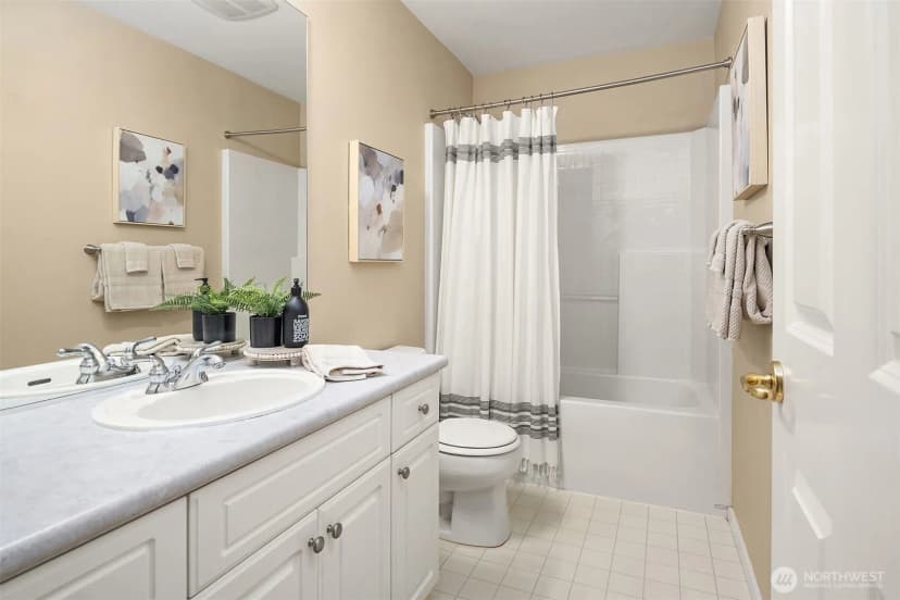 Property photo for 1805 134th Avenue Se #22, Bellevue photo 24