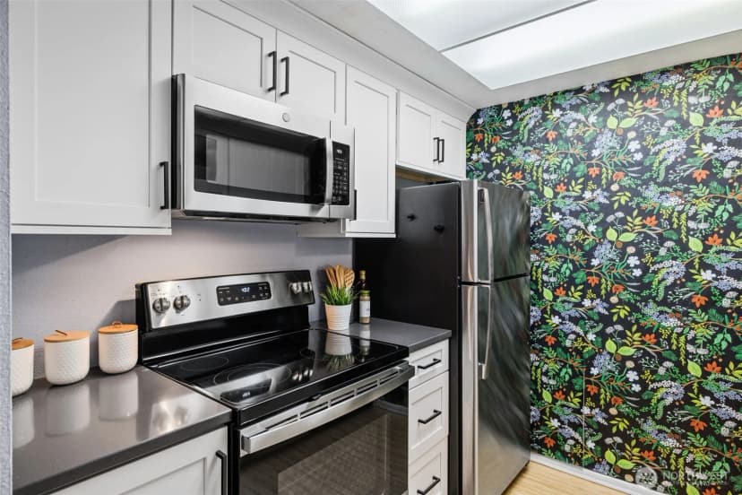 Property photo for 8812 20th Avenue Ne #a105, Seattle photo 10