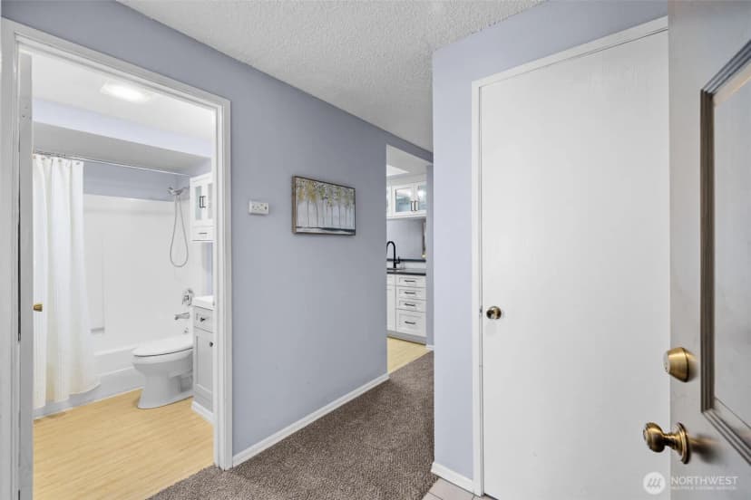 Property photo for 8812 20th Avenue Ne #a105, Seattle photo 4