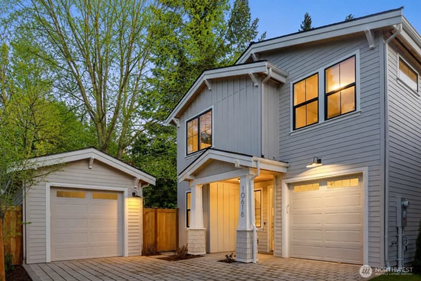 Property photo for 10618 Ne 54th Lane, Kirkland