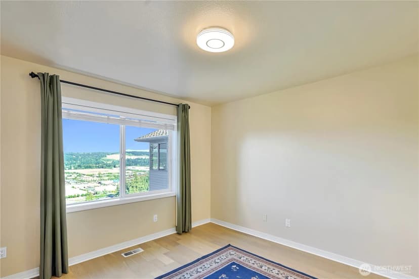 Property photo for 1603 126th Avenue E, Edgewood photo 23