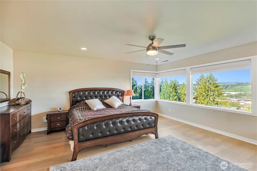 Property photo for 1603 126th Avenue E, Edgewood photo 16