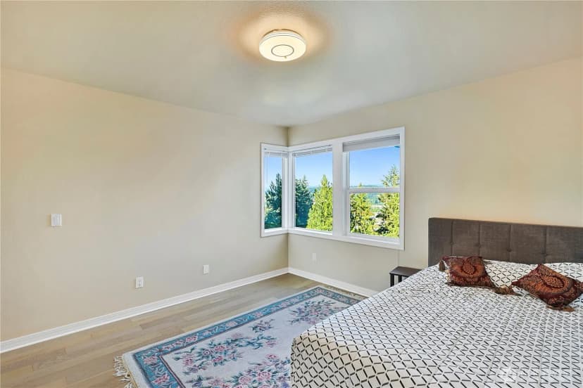 Property photo for 1603 126th Avenue E, Edgewood photo 21