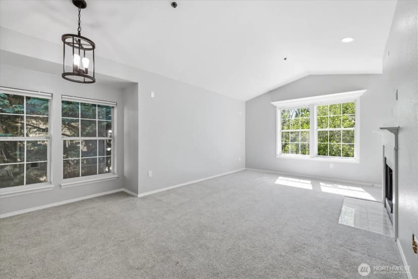 Property photo for 2560 118th Avenue Se #3-301, Bellevue photo 8