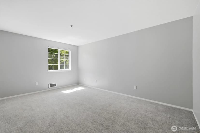 Property photo for 2560 118th Avenue Se #3-301, Bellevue photo 18