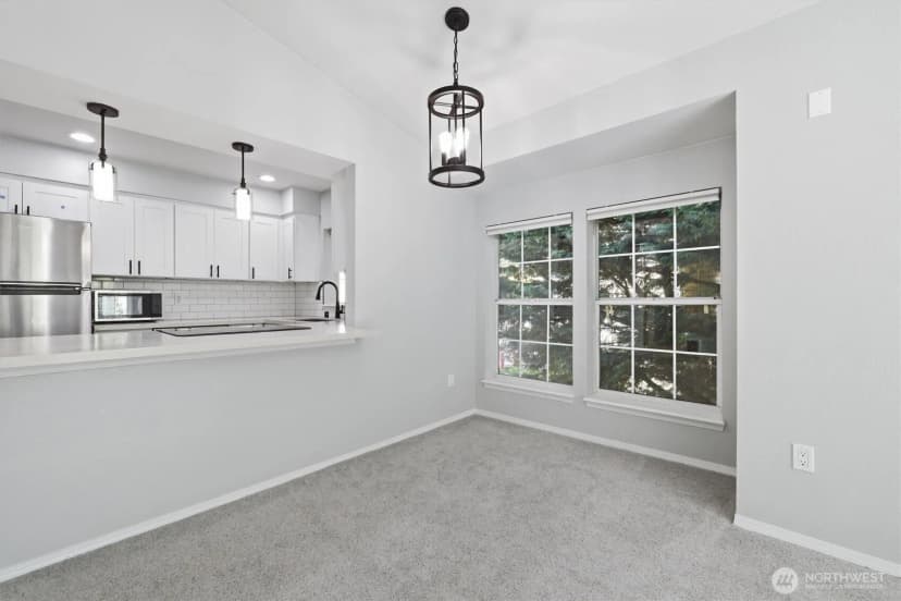 Property photo for 2560 118th Avenue Se #3-301, Bellevue photo 7