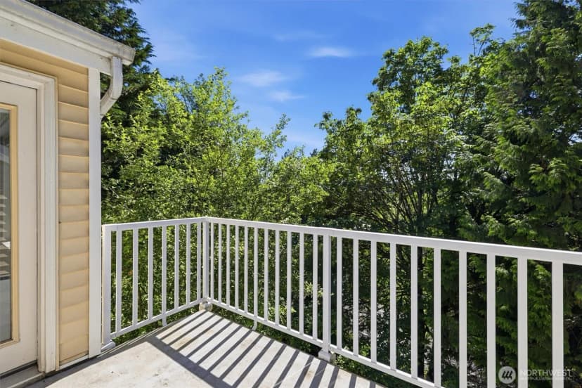 Property photo for 2560 118th Avenue Se #3-301, Bellevue photo 12