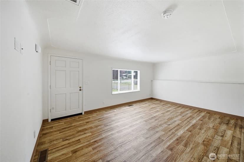 Property photo for 4808 15th Avenue Se, Lacey photo 8