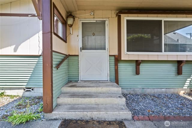 Property photo for 1414 B Street, Centralia photo 4