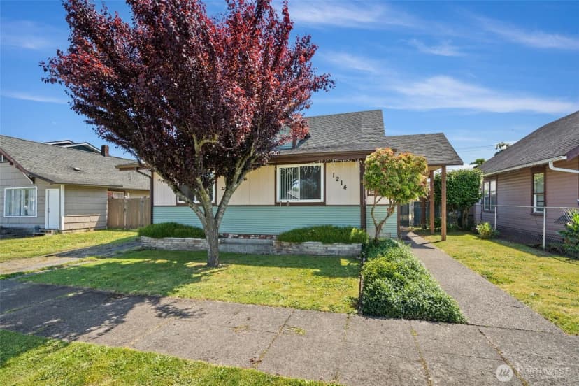 Property photo for 1414 B Street, Centralia