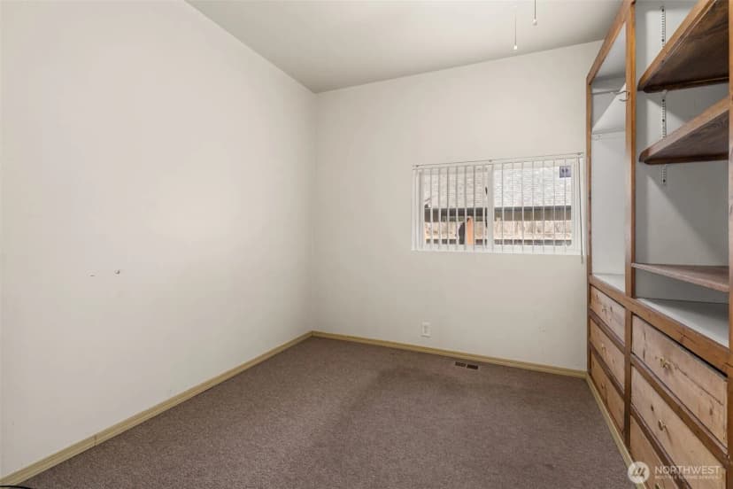 Property photo for 1414 B Street, Centralia photo 17