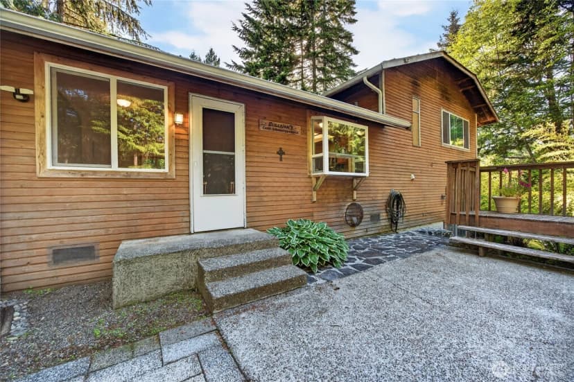 Property photo for 10140 Banner Road Se, Olalla photo 31