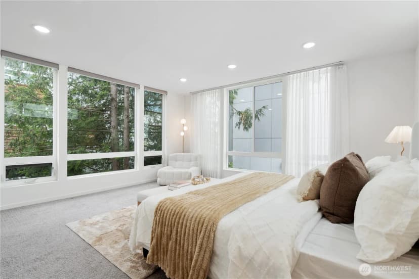 Property photo for 8613 23rd Avenue Ne #b, Seattle photo 31