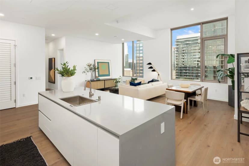 Property photo for 10232 Ne 10th Street #1806, Bellevue photo 10