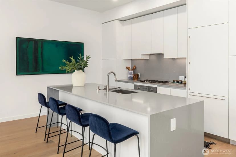 Property photo for 10232 Ne 10th Street #1806, Bellevue photo 6