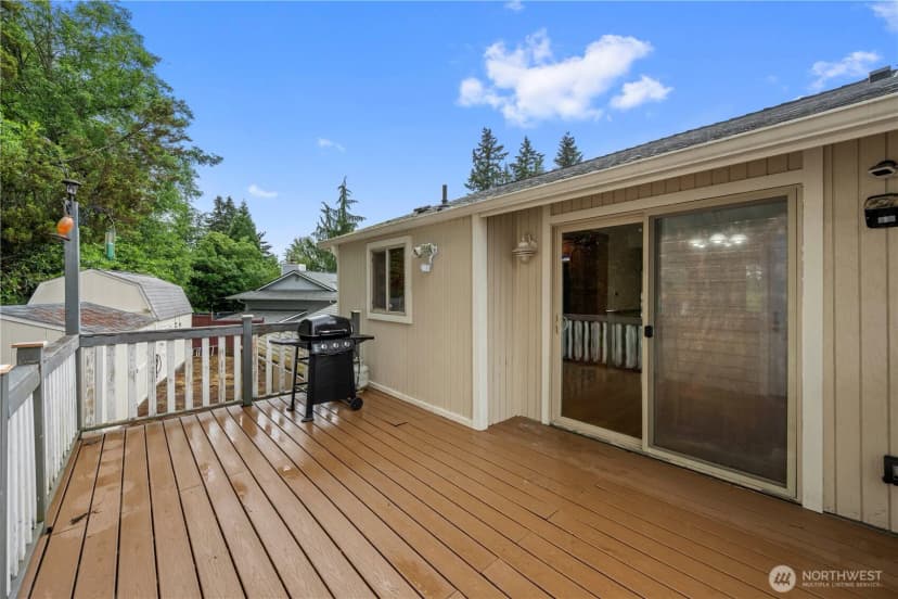 Property photo for 25833 131st Place Se, Kent photo 22