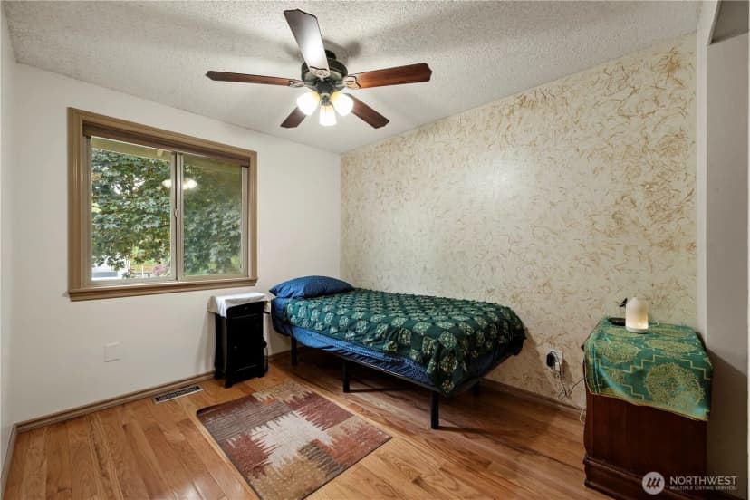 Property photo for 25833 131st Place Se, Kent photo 11