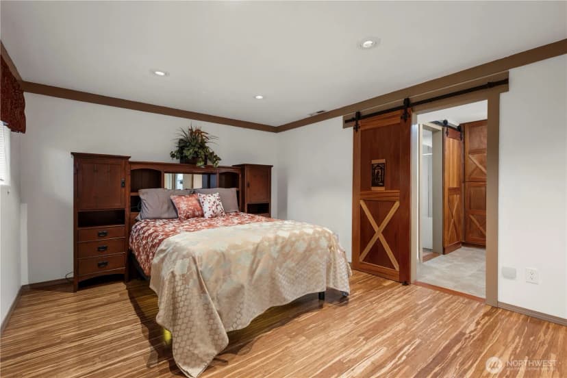 Property photo for 25833 131st Place Se, Kent photo 14