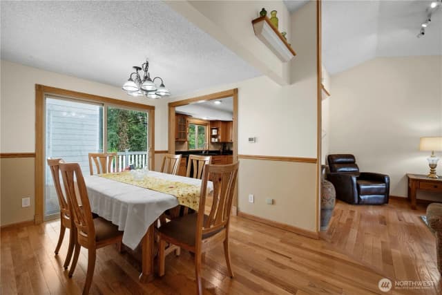 Property photo for 25833 131st Place Se, Kent photo 5