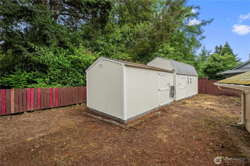 Property photo for 25833 131st Place Se, Kent photo 26