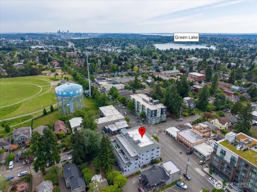 Property photo for 1000 Ne 88th Street #304, Seattle photo 25