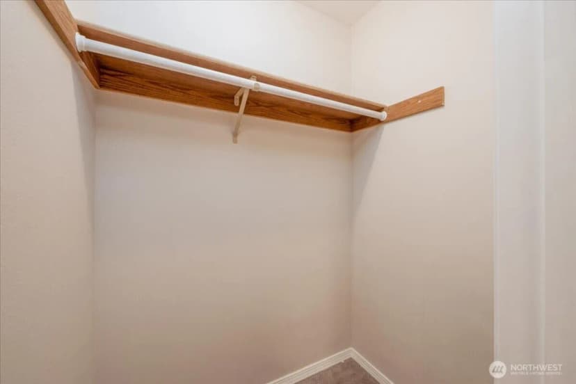 Property photo for 1000 Ne 88th Street #304, Seattle photo 12