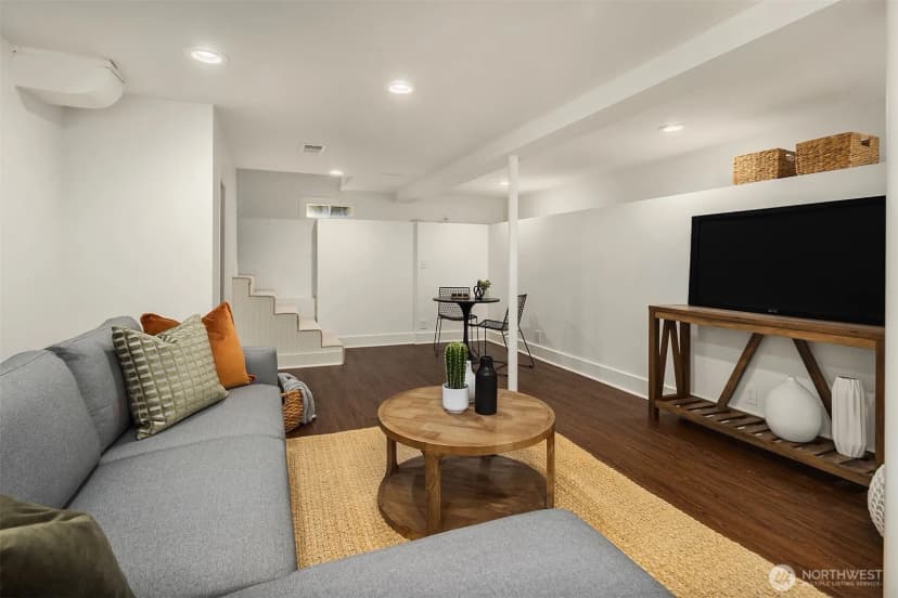 Property photo for 2442 6th W, Seattle photo 35