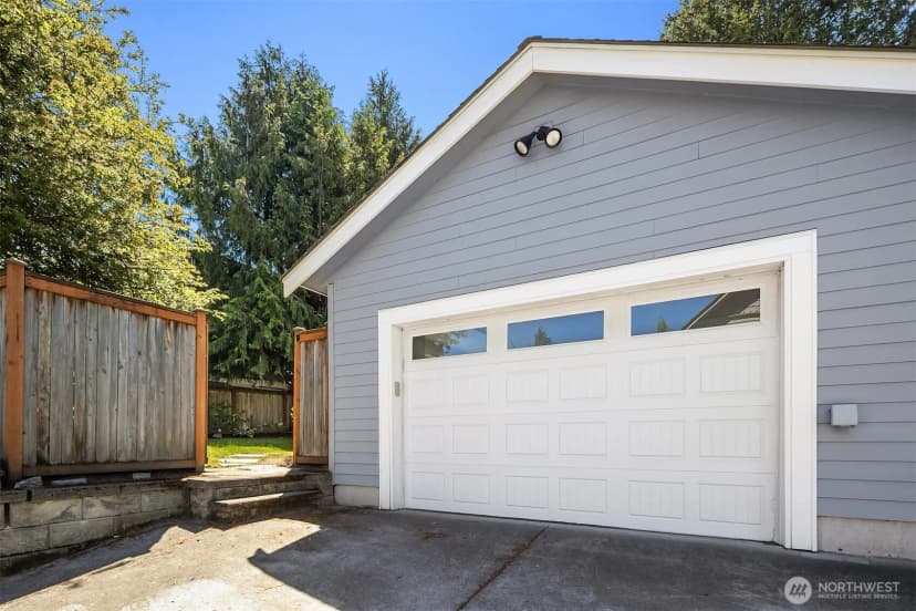 Property photo for 2442 6th W, Seattle photo 24