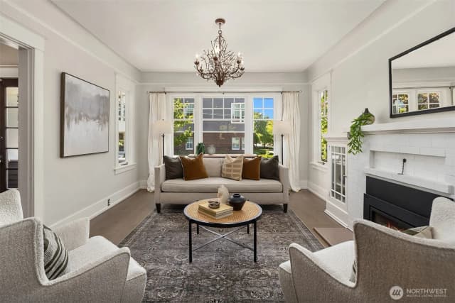 Property photo for 2442 6th W, Seattle photo 5