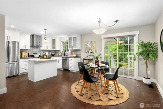 Property photo for 2873 Hi Crest Road, Langley photo 4