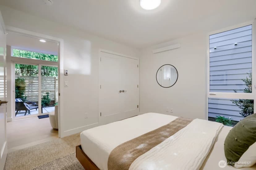 Property photo for 813 Ne 90th Street, Seattle photo 19