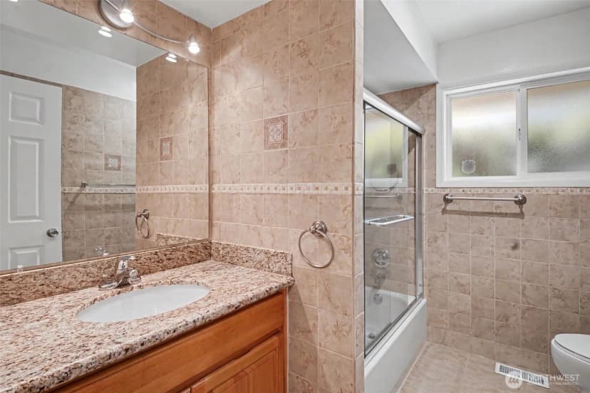 Property photo for 10749 30th Ave Ne, Seattle photo 20