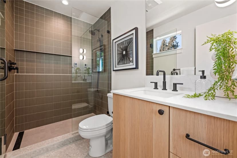 Property photo for 3026 Ne 95th Street #b, Seattle photo 23