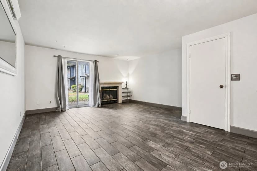 Property photo for 280 Nw Newport Way #b14, Issaquah photo 4