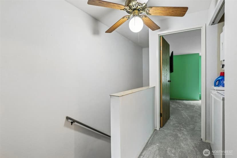 Property photo for 280 Nw Newport Way #b14, Issaquah photo 18
