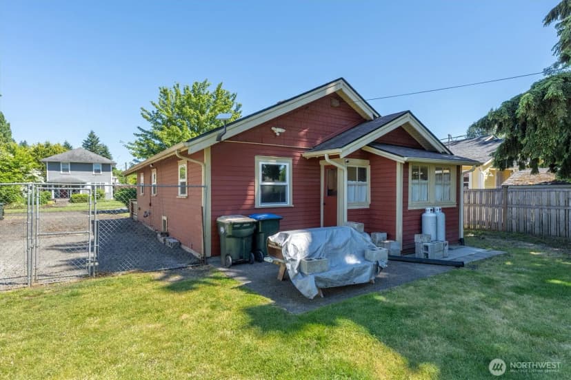 Property photo for 807 S Pearl Street, Centralia photo 31
