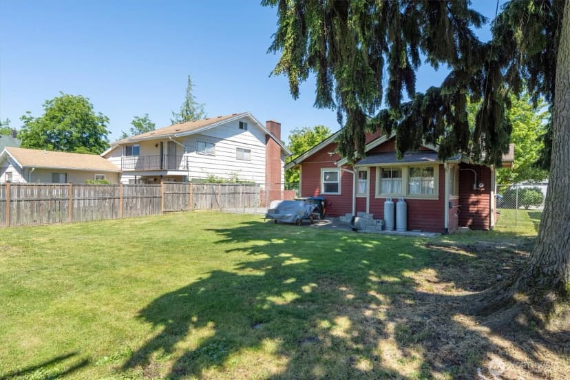 Property photo for 807 S Pearl Street, Centralia photo 34