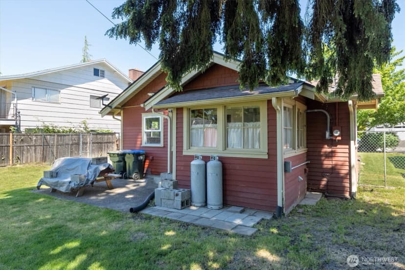 Property photo for 807 S Pearl Street, Centralia photo 28