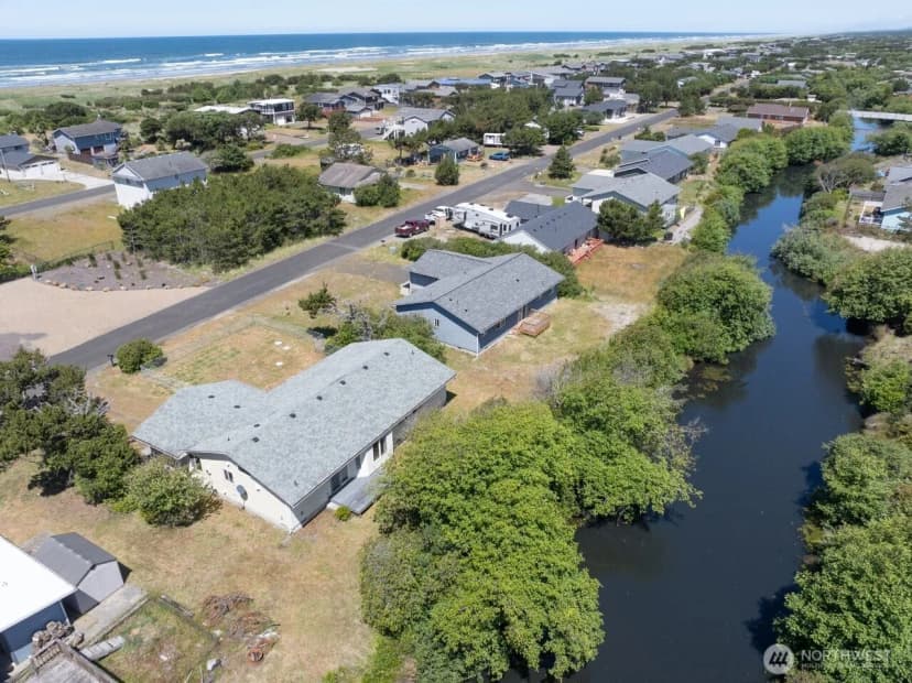 Property photo for 30308 H Street, Ocean Park photo 4