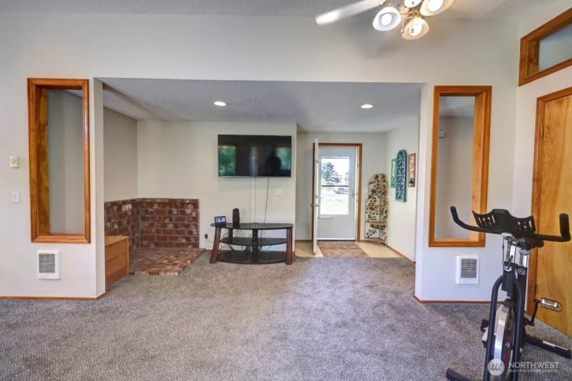 Property photo for 30308 H Street, Ocean Park photo 10